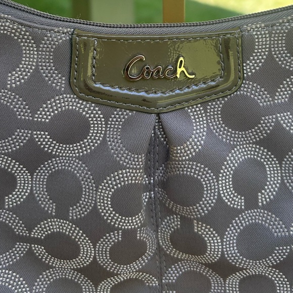 Authentic Coach Ashley Dot op Art Grey signature swing pack Crossbody bag. - Picture 7 of 9